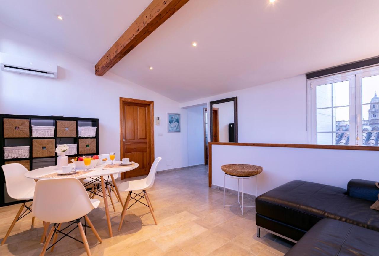 -Malagasunapts-Private Terrace Penthouse Exterior photo