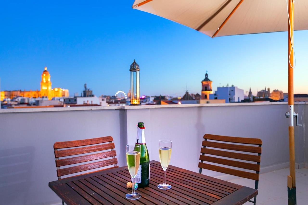 -Malagasunapts-Private Terrace Penthouse Exterior photo